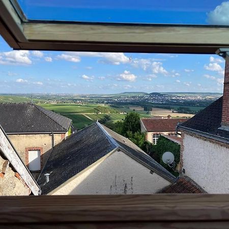Un Petit Coin Sous Les Toits Villa Hautvillers Kültér fotó
